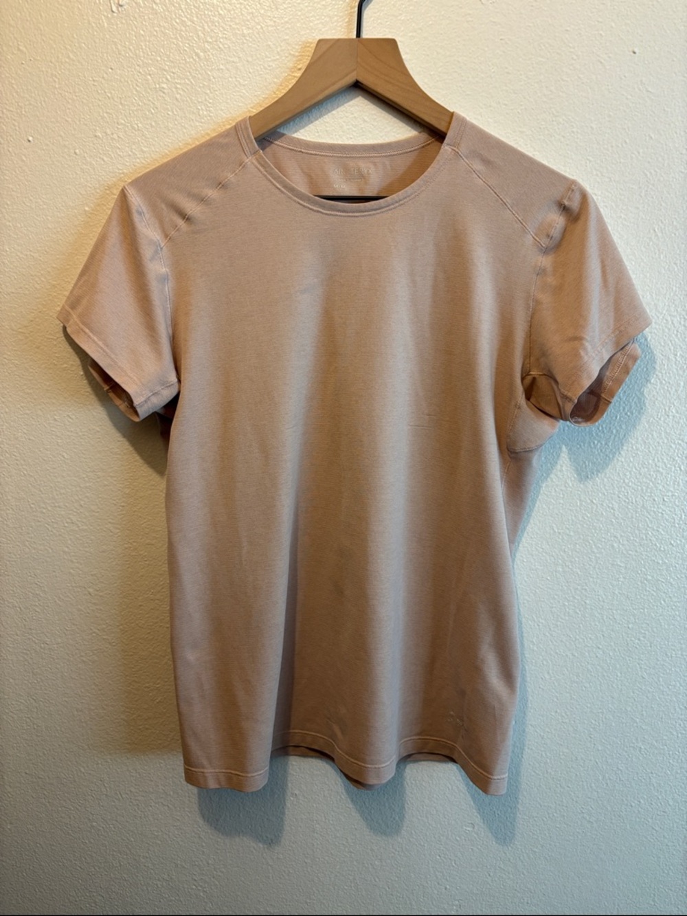 Arc'teryx Women’s Short Sleeve Tee - Light Pink